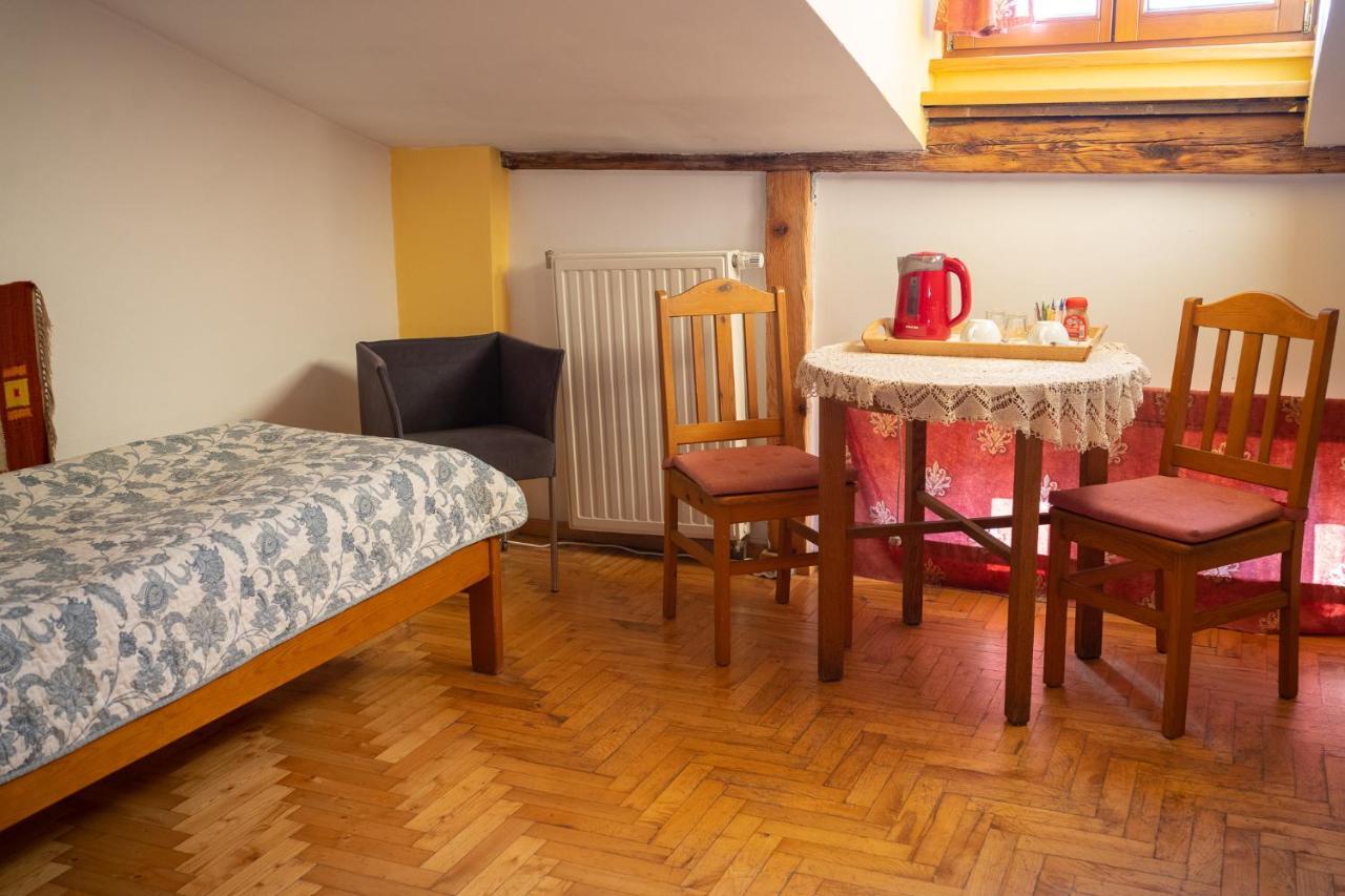 Kolory Guest House คราคูฟ ภายนอก รูปภาพ